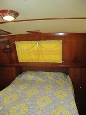 Moonglow 35 34. 43' Albin Aft Master Centerline Queen Berth