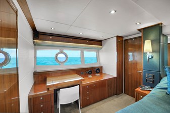 73' Sunseeker 2013 47 DLP00136