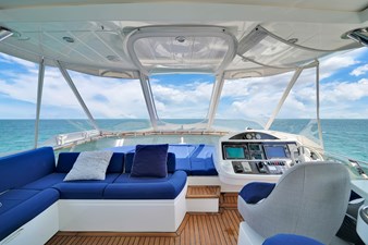 73' Sunseeker 2013 68 DLP00250