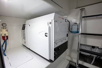 EFFIE MAE 12 Engine Room 