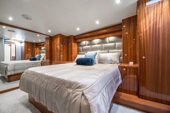 EFFIE MAE 2 Master Stateroom