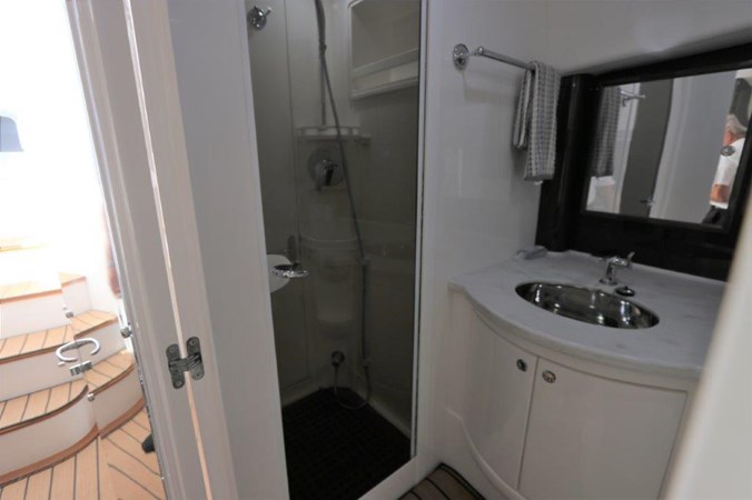 41_2019 47ft Intrepid 475 Sport Yacht