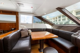 LOVE N LIFE 1 PILOTHOUSE HELM SEATING