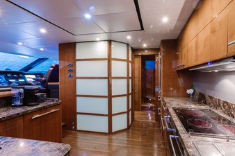 LOVE N LIFE 13  GALLEY