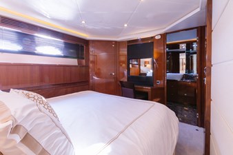 LOVE N LIFE 19 VIP STATEROOM