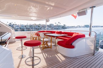 LOVE N LIFE 38 AFT DECK