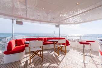 LOVE N LIFE 39 AFT DECK