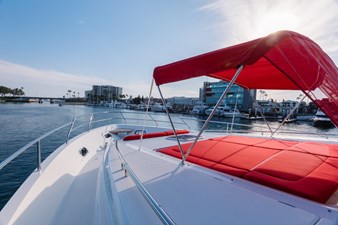 LOVE N LIFE 44 BOW SEATING