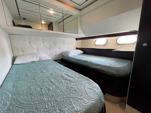 26_2001 68ft Ferretti 680