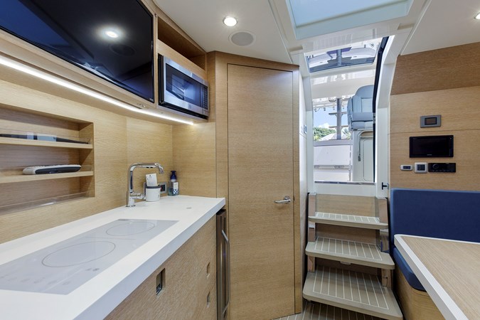 24_2020 53' Scout 530 LXF