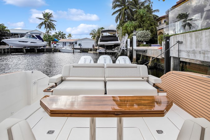 18_2022 48ft Tiara 48 LS