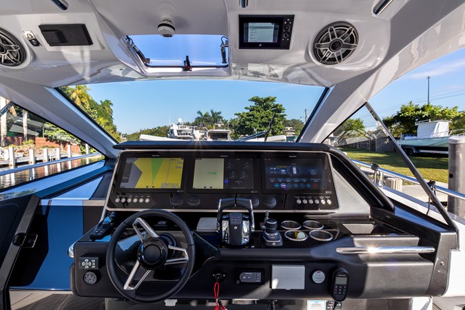 11_2022 47ft Azimut Verve 47