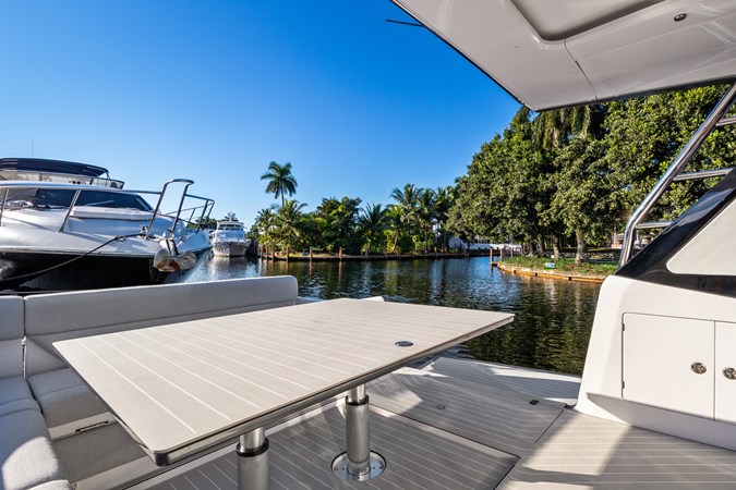 17_2022 47ft Azimut Verve 47