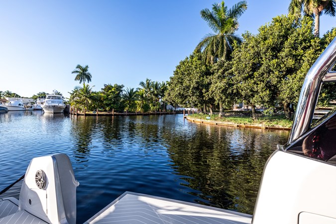 19_2022 47ft Azimut Verve 47