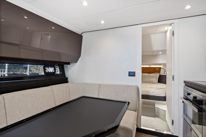 24_2022 47ft Azimut Verve 47