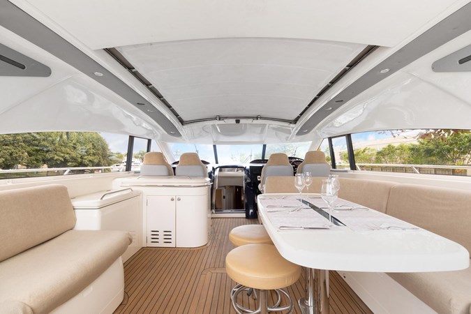 12_2001 65ft Princess V65 TAKIA