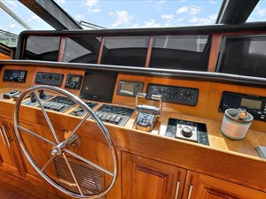 Eva VII 48 Flybridge Helm Enclosed 3