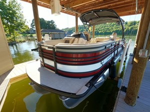 2021 Harris Solstice 230SL 45 GOPR0560