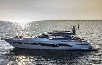 Ferretti 780 24 