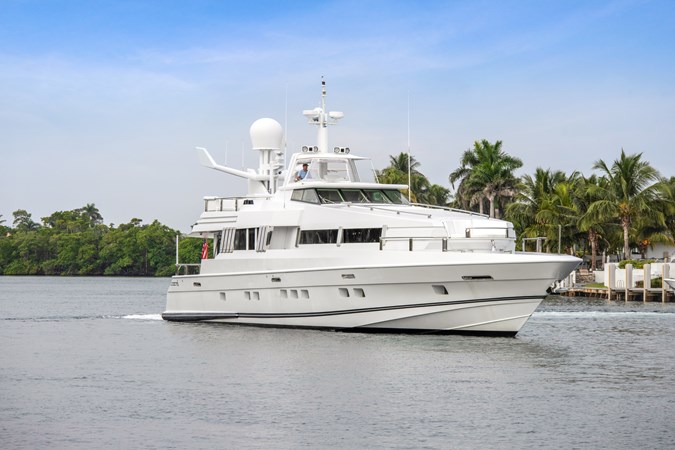 2_1989 102ft Oceanfast Motor Yacht HIGHLINE