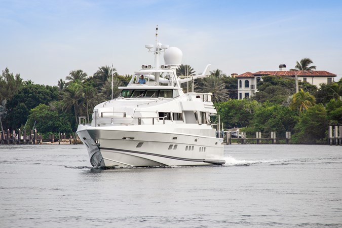 3_1989 102ft Oceanfast Motor Yacht HIGHLINE