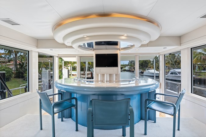 17_1989 102ft Oceanfast Motor Yacht HIGHLINE