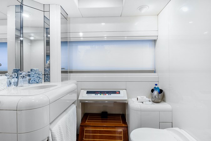 44_1989 102ft Oceanfast Motor Yacht HIGHLINE