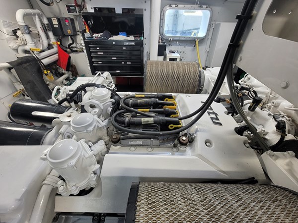 70_1989 102ft Oceanfast Motor Yacht HIGHLINE