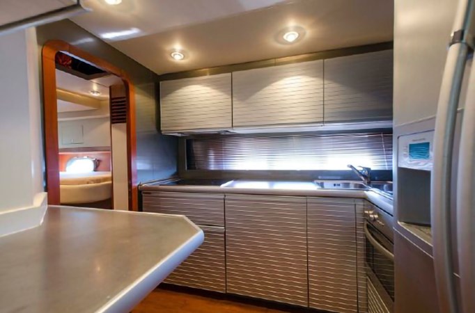 15_2004 78ft Baia Atlantica DIVINE MADNESS