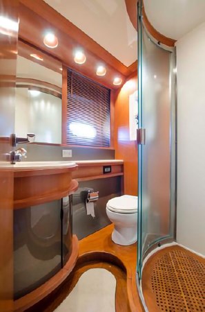 21_2004 78ft Baia Atlantica DIVINE MADNESS