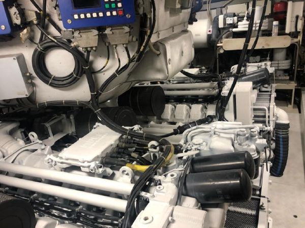 31_2004 78ft Baia Atlantica DIVINE MADNESS