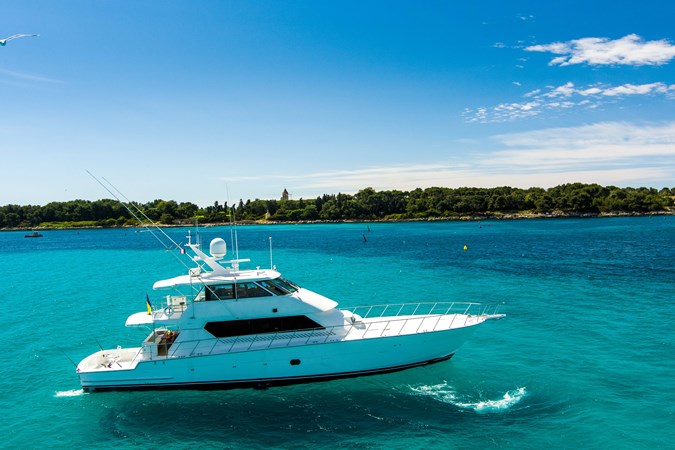 86 HATTERAS CONVERTIBLE - M/Y SPHEREFISH