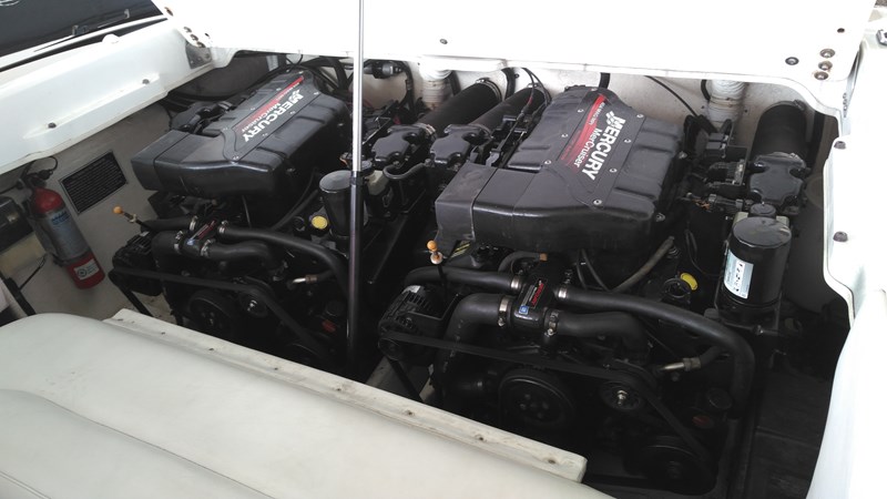 22_2002 32ft Sunsation Dominator A SALT WEAPON