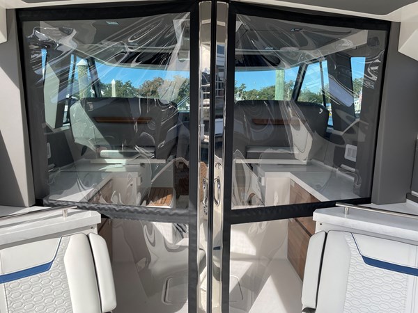 17_2021 43ft Tiara 43LE SEADATED