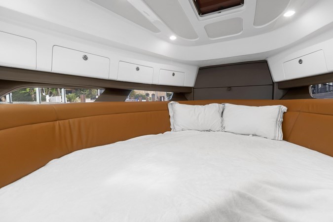 33_2021 43ft Intrepid 438 Evolution SALTY DOG