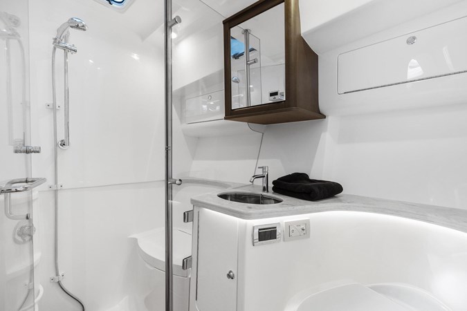 35_2021 43ft Intrepid 438 Evolution SALTY DOG