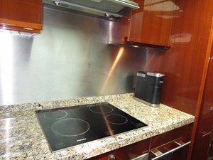 GRACE 24 Galley