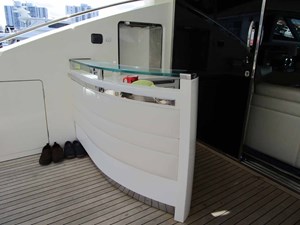 GRACE 55 Aft Deck Bar