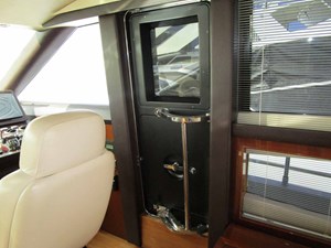 GRACE 118 003 Salon to Starboard