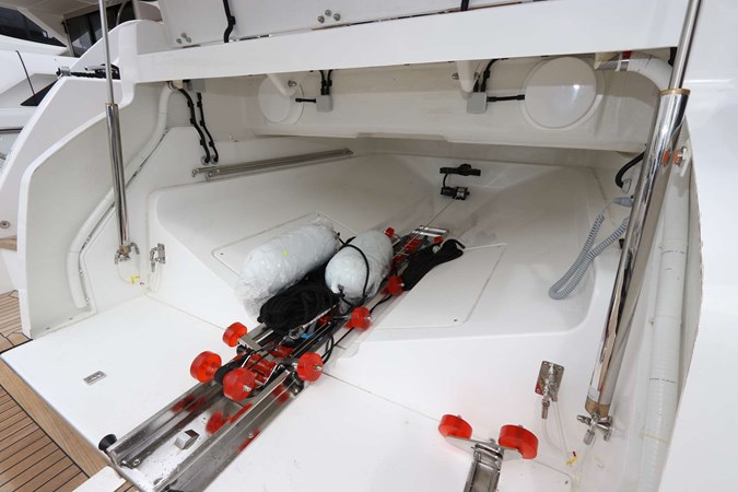 18_2019 50ft Sunseeker Predator LYDIA SWAG