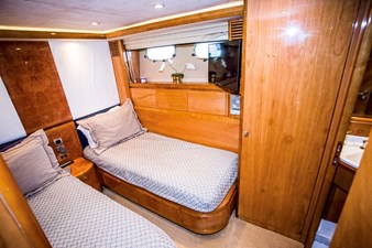 AVICCI 9 AVICCI 2002 VIKING  Motor Yacht Yacht MLS #275806 9