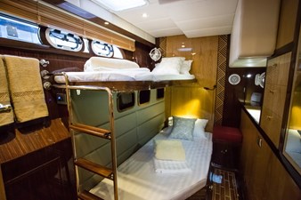 Heliotrope 11 Heliotrope 65 Kids / Crew Cabin