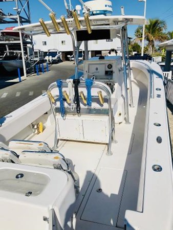 18_2004 31ft Contender 31 Open