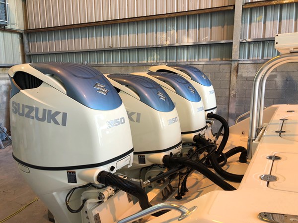 18_2009 41ft Bahama 41 ON THE EDGE