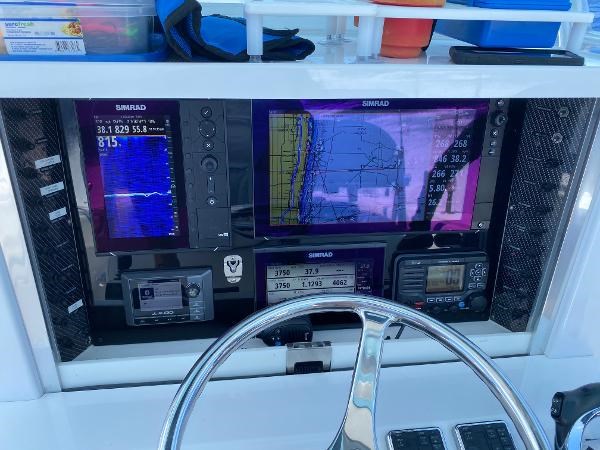 20_2009 41ft Bahama 41 ON THE EDGE