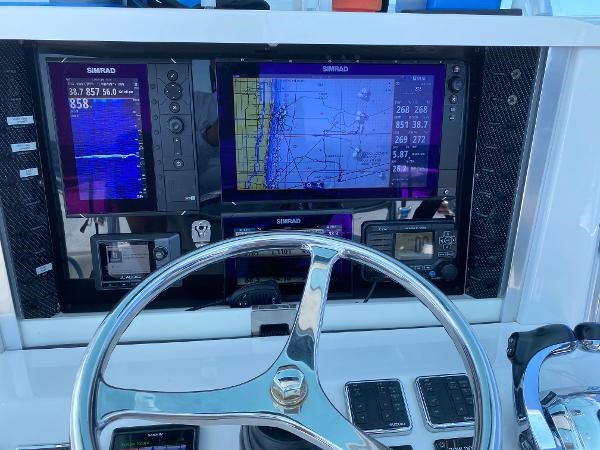 22_2009 41ft Bahama 41 ON THE EDGE