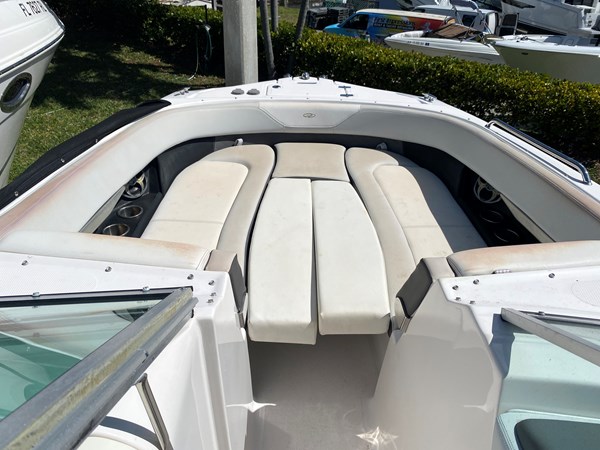 11-BOW SEATING WITH FILLER CUSHION