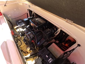 2000 Glastron GX225 33 GOPR0484