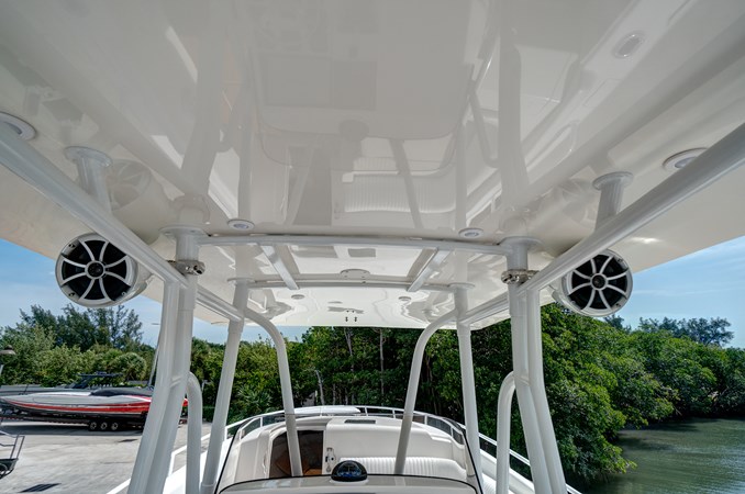 17_2008 37ft Intrepid 37 NEVER GIVE UP