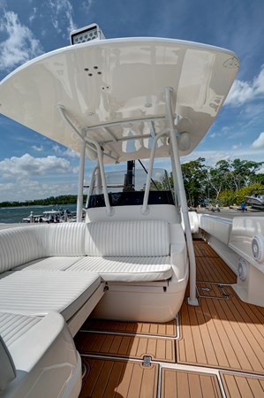 19_2008 37ft Intrepid 37 NEVER GIVE UP